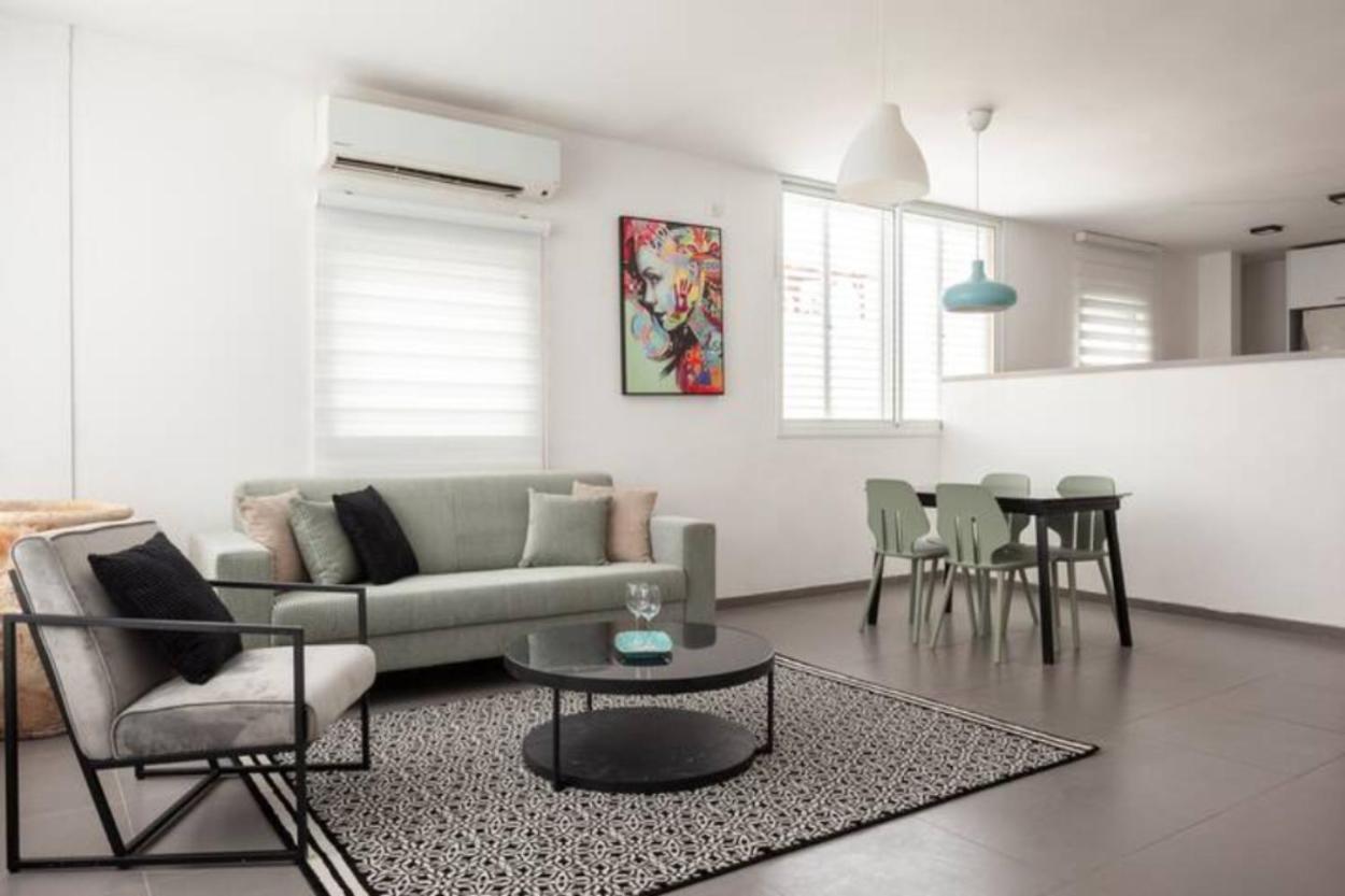 Oַ&O Group-Amazing Apt Bat-Yam 3 Min Walk To Beach Bat Yam Exterior photo